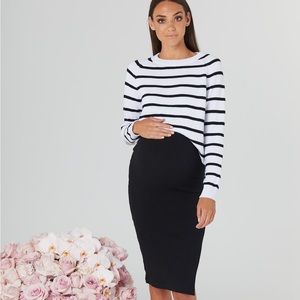 Black ribbed knee length skirt